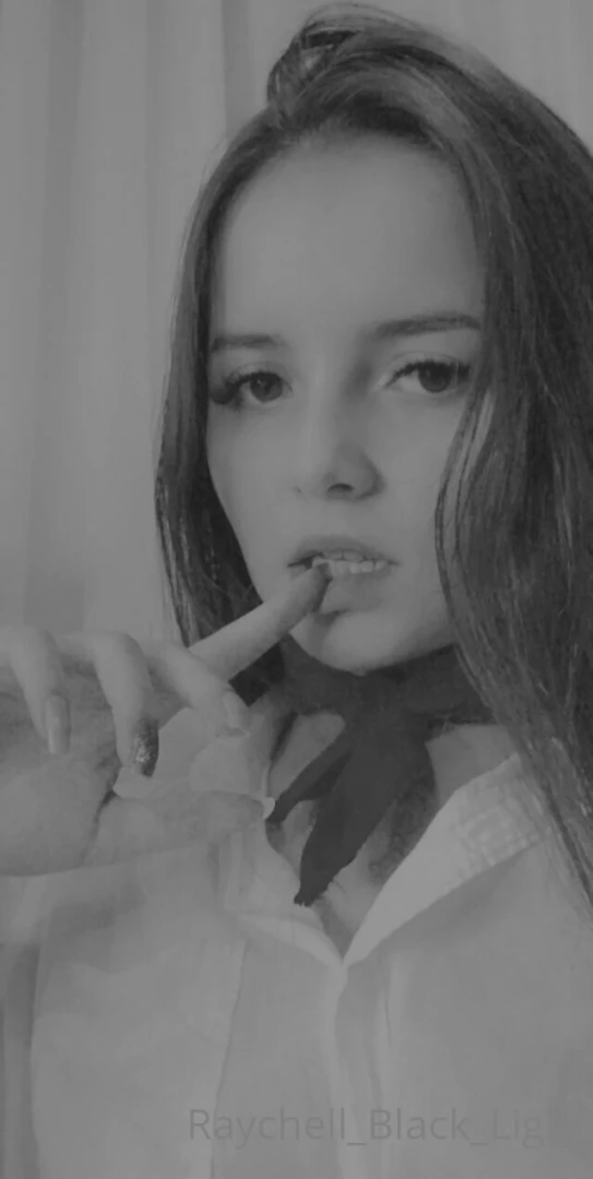 Look at my eyes now you are mine 