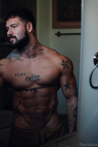 Bathroom mirror always makes me look shredded lol part 3