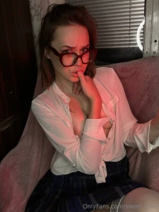 A bitch like me needs to be punished right