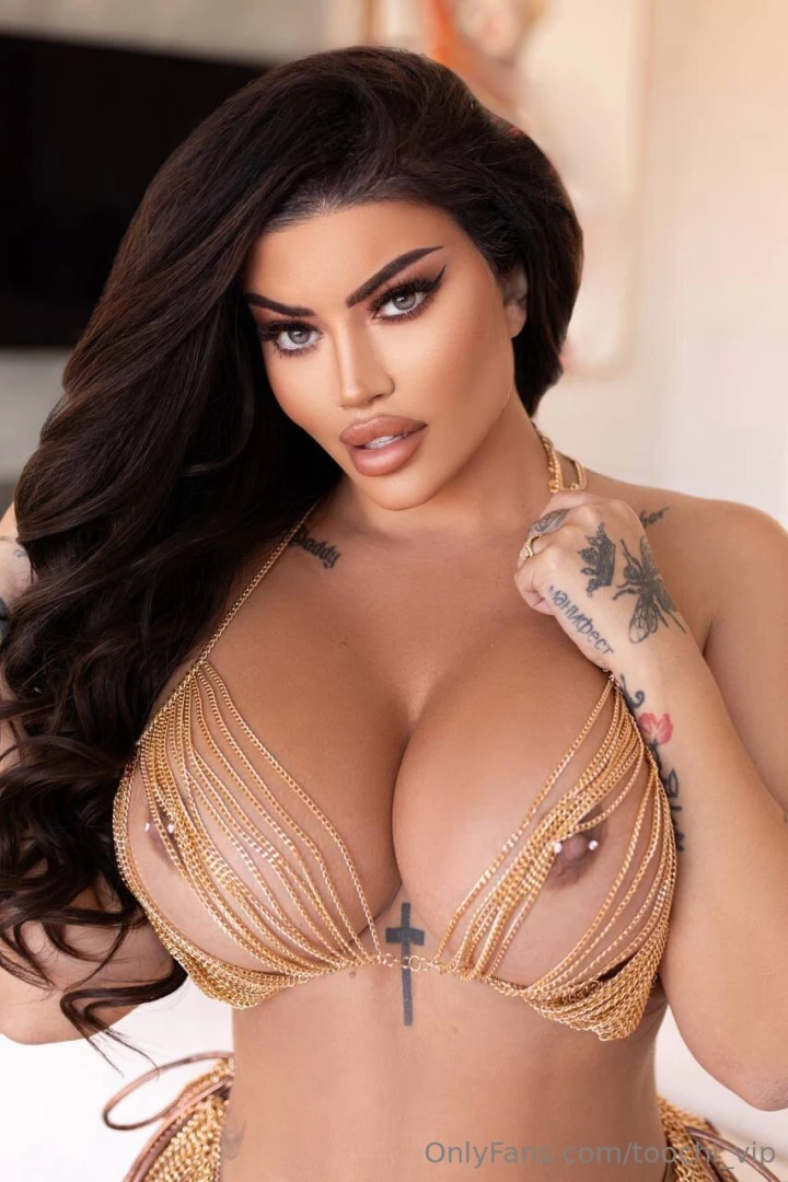 Are my juicy tits distracting you part 15 