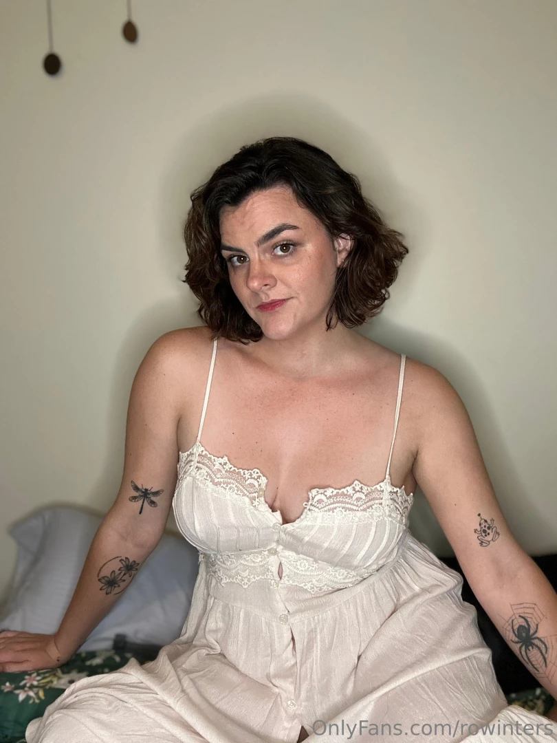 Little sneak peek of my photo shoot i m dropping today 