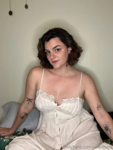 Little sneak peek of my photo shoot i m dropping today