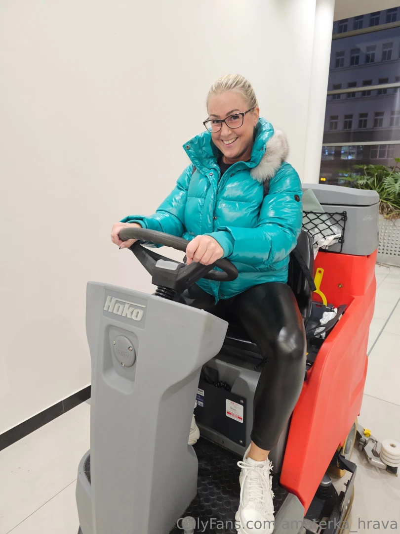 E bych zm nila povol n nooo snad rad i ne 