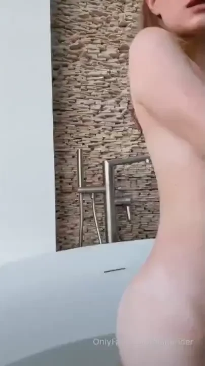 Hot bath on sunday what could be better wanna join me 