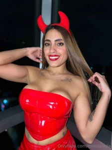 I m very naughty and i ll show you