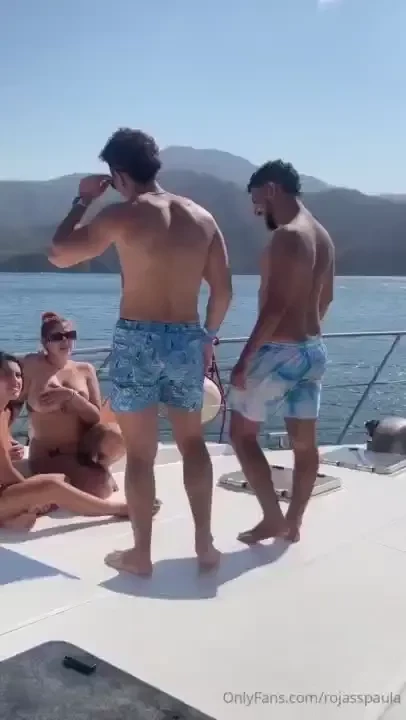 Mi amiga y yo nos garchamos a dos chicos en el yate estoy con mi amiga 