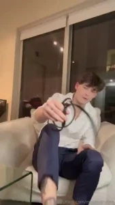 Just got the fuck tickled out of me by masterpheonix i want it bought