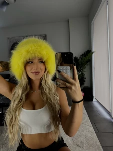 I wanna be urs daddy hit me in my messages lt 3 part 8