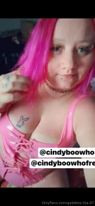 My friend is waiting for you to cum play with her she uploads daily