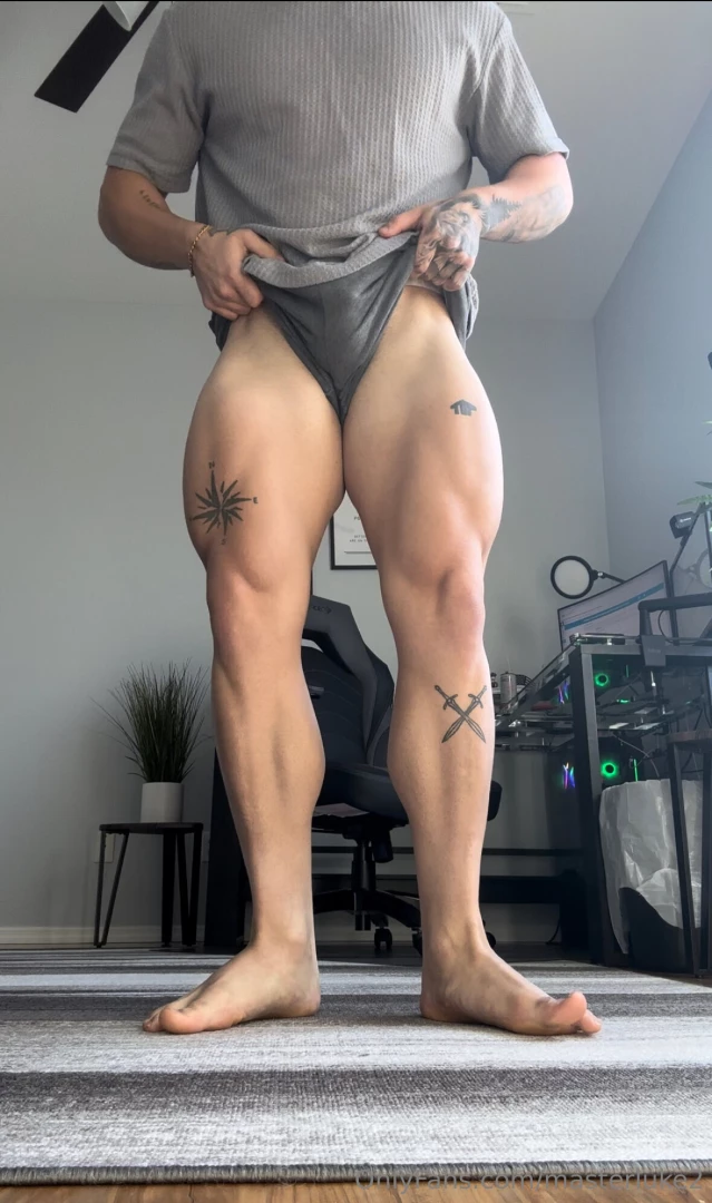 My legs were looking juicy as fuck you know i needed you to worship 