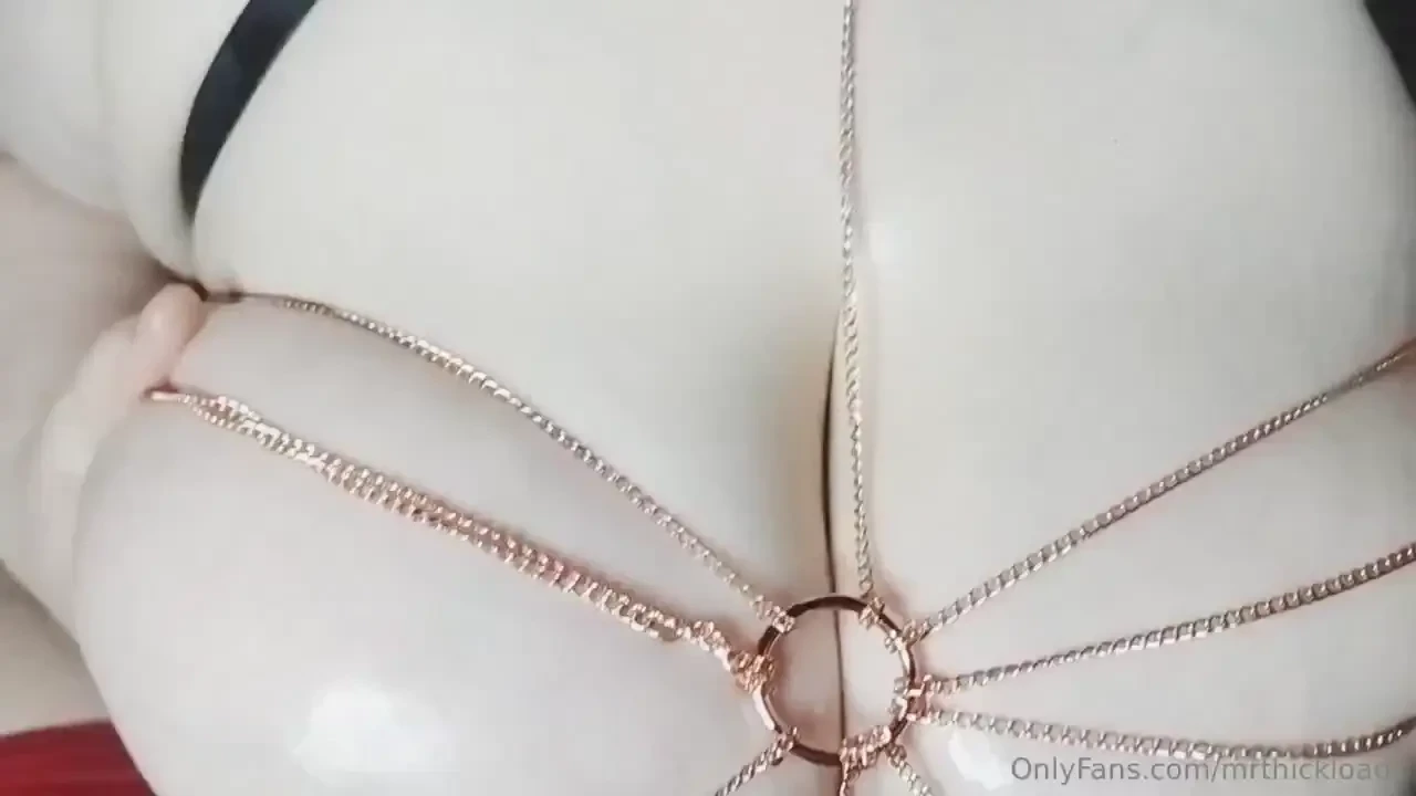 Chain bra titfuck bj bundle she gets to try out some of her awesome 