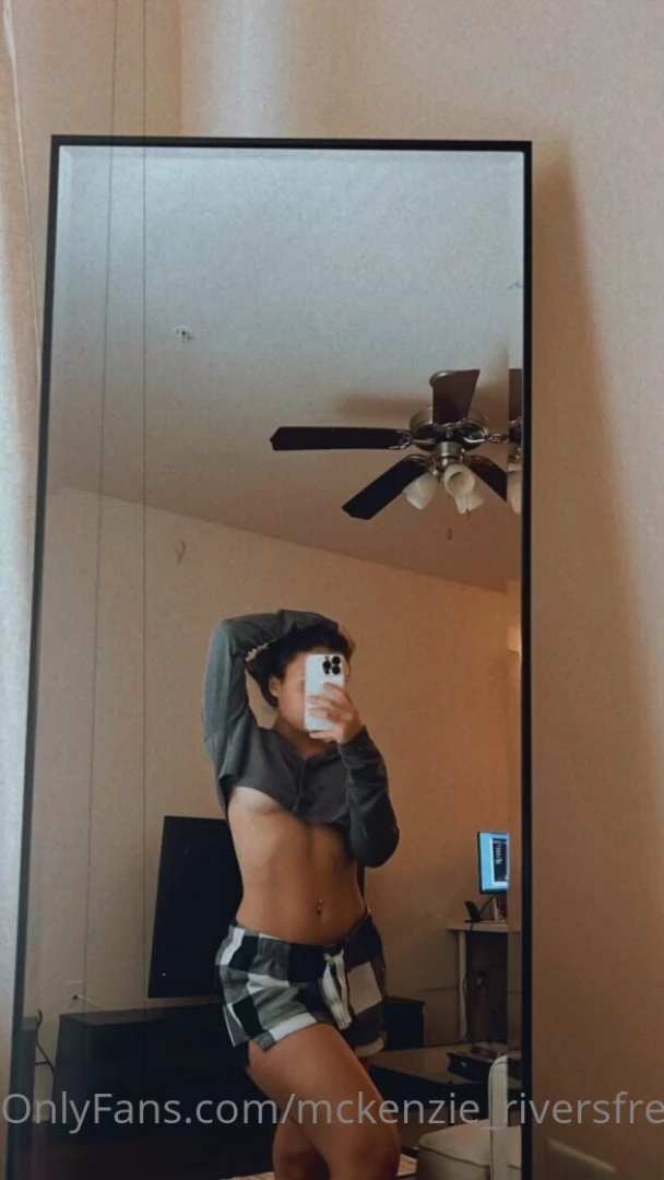 Should i lift up my shirt a little more 