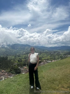 What do you like more the landscape or me