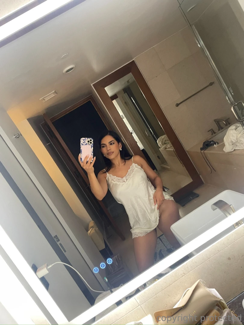 Let s play a little game in the dms 