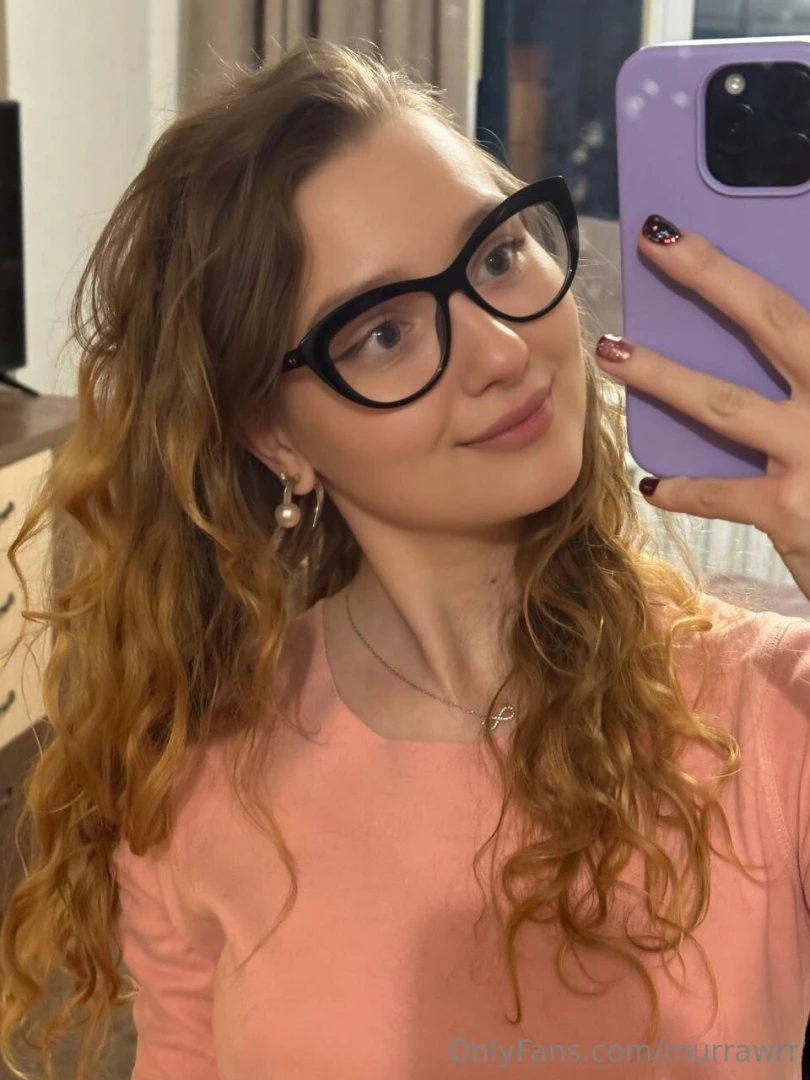 Meow got the new styling mousse and my curls are behaving perfectly 