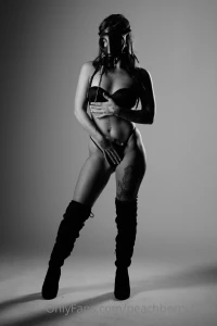 Go follow my amazing photographer dbperfectten for exclusive takes and