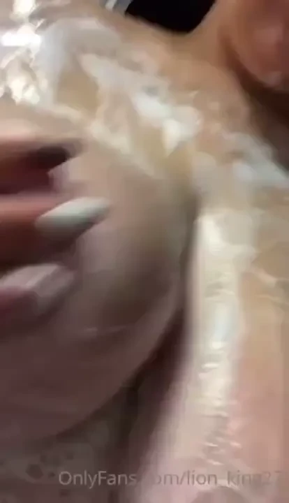 Lion_king27 my naughty pussy and his playful cock are ready to give 
