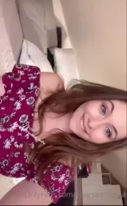 Hi babe check this 19 years old girl and receive some naughty surprise
