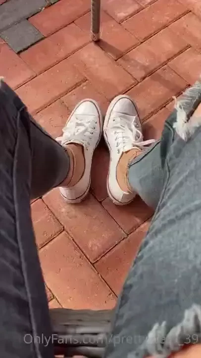 Veins sweaty feet dangle 