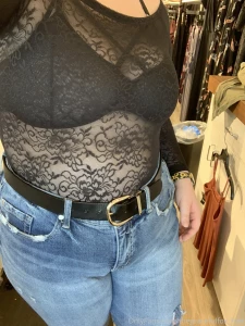 Put together a cute outfit for work today who wants to see it without