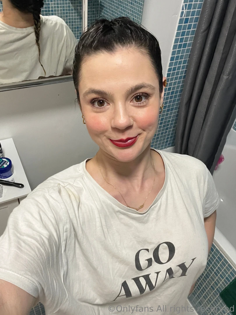 Snuck off to the bathroom and i m up to no good cum see what s up 