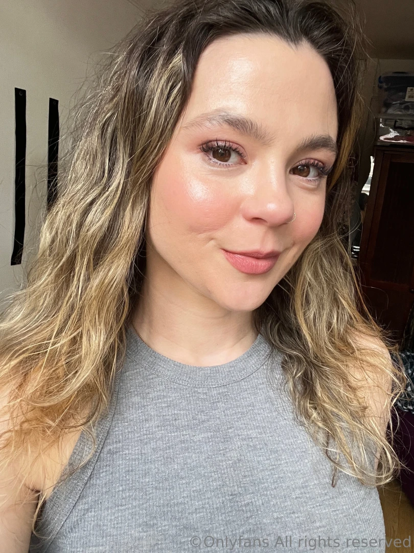 Come say hi kiss and more for you 