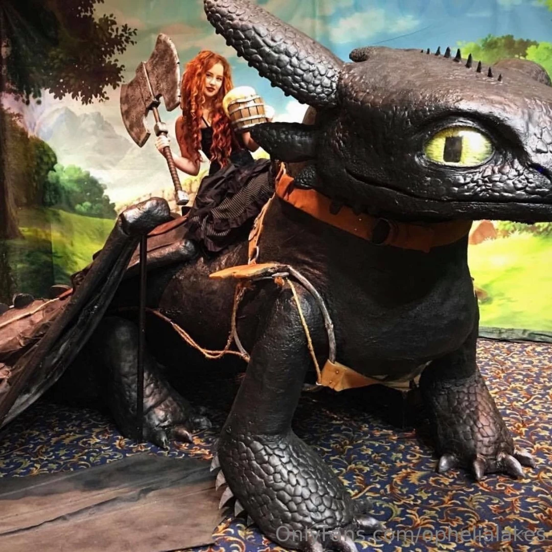 Having fun at a convention love nerding out and dressing up bonus 