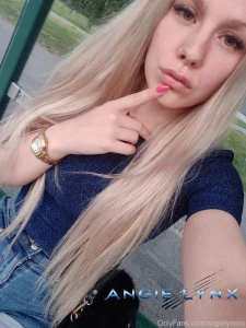 I did my lashes and nails for you