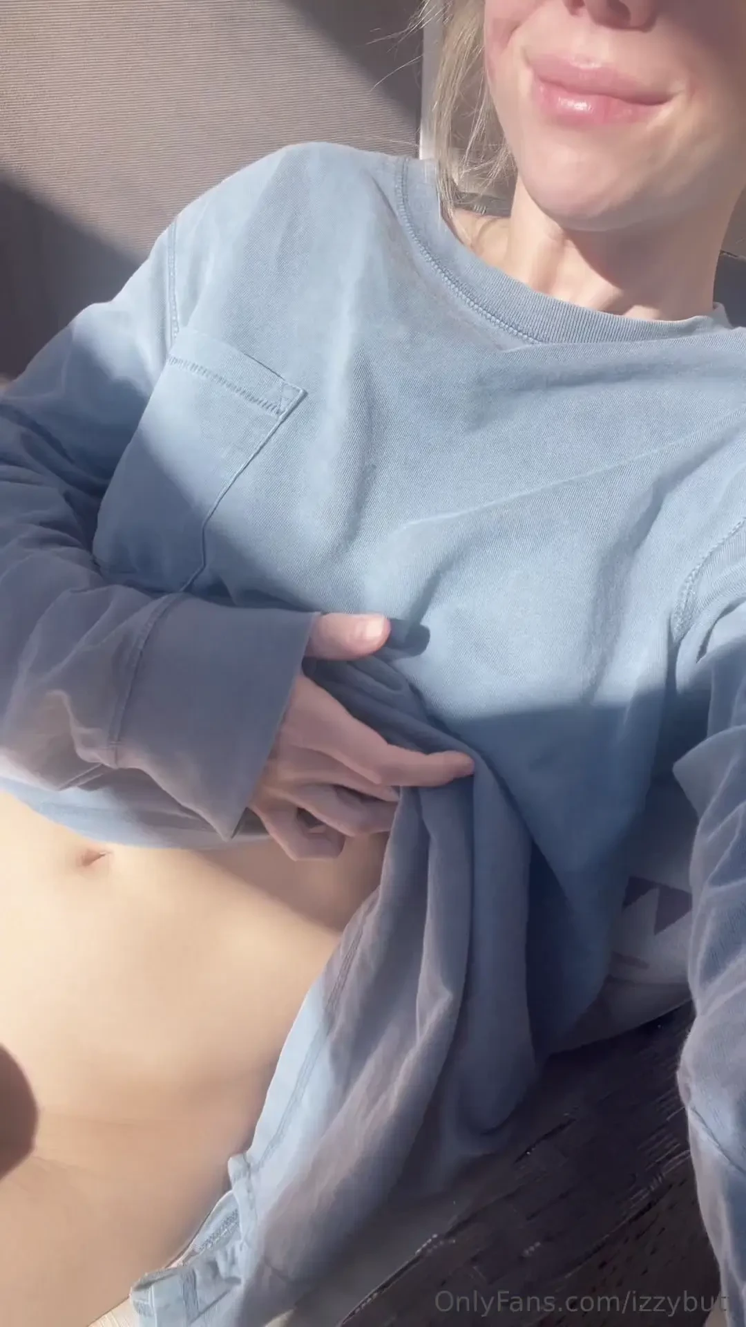 All in favor of naked sunbathing today say i 