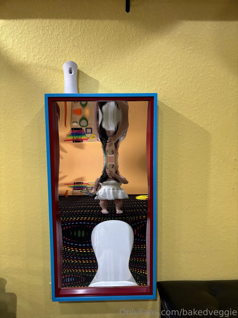 Some sfw pics from my trip hopefully yall enjoy these i like sharing 