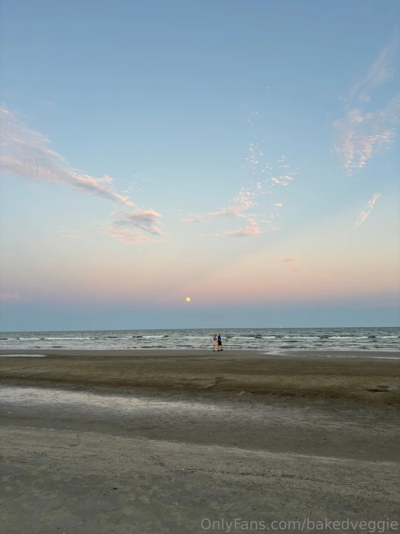 Some sfw pics from my trip hopefully yall enjoy these i like sharing part 11 