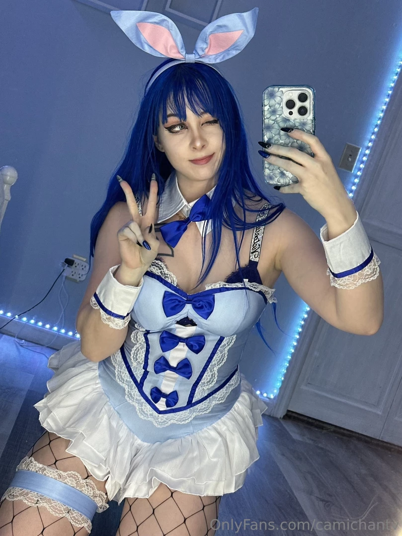 Oww i like my bunny ears 