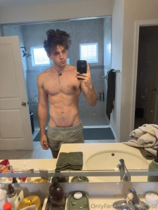 Gym day with the boys swipe for morning pics with messy hair lol lots part 2