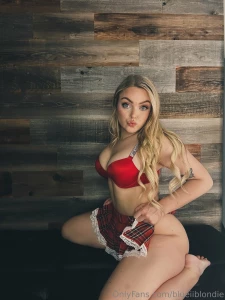 Happy monday babe don t forget all my renew on subscribers get free part 1