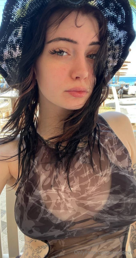 Sweet as sugar hard as ice hurt me once i ll bite you twice 