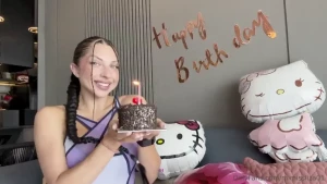 Happy birthday to me https throne com mimissliza