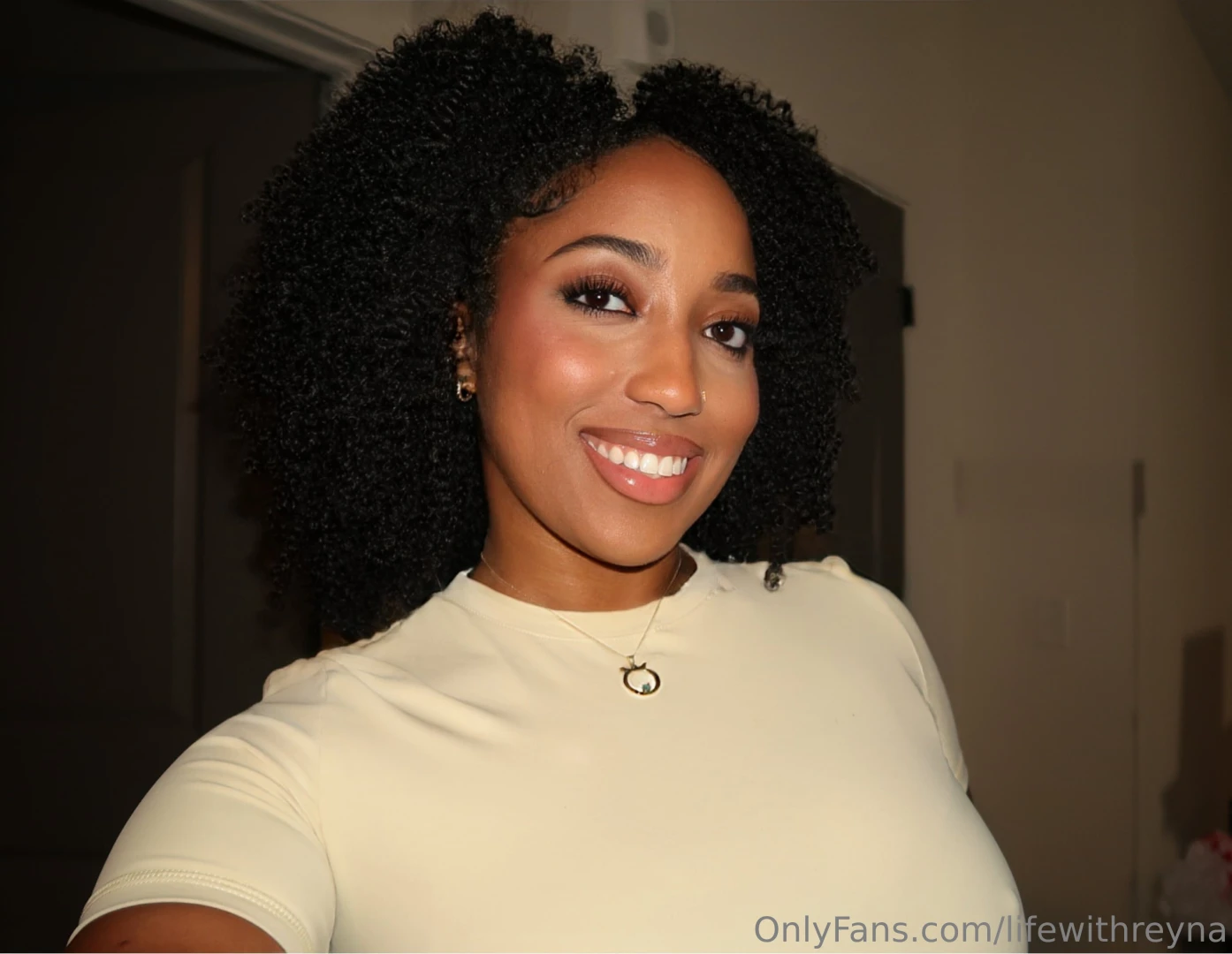 Missing chicago but glad to be back home in the sun to catch a tan lol 