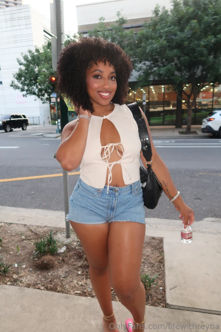 Pre dinner flicks in nola love this zara top so much do we like this 