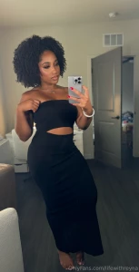 Another dress i brought with me to nyc what are you guys favorite food