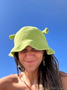 Este sombrero s o no this hat yes or no