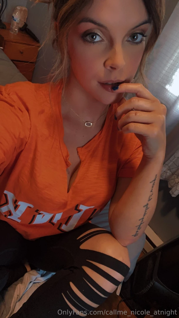 Going live tonight on my vip page 10 pm est don t miss all the fun 