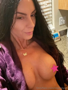 Good morning be sure to reach for those stars today