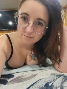 My forehead looks huge but my boobs look nice so post it