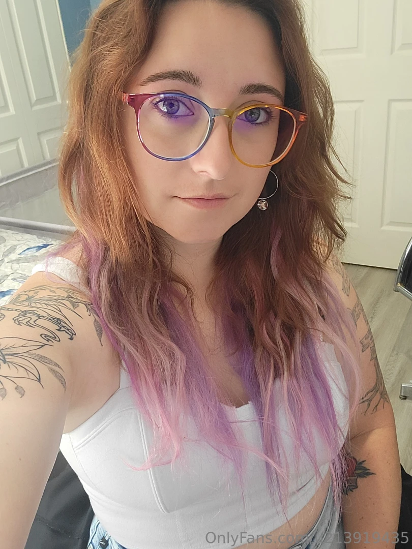 Am i going book or plant shopping later 