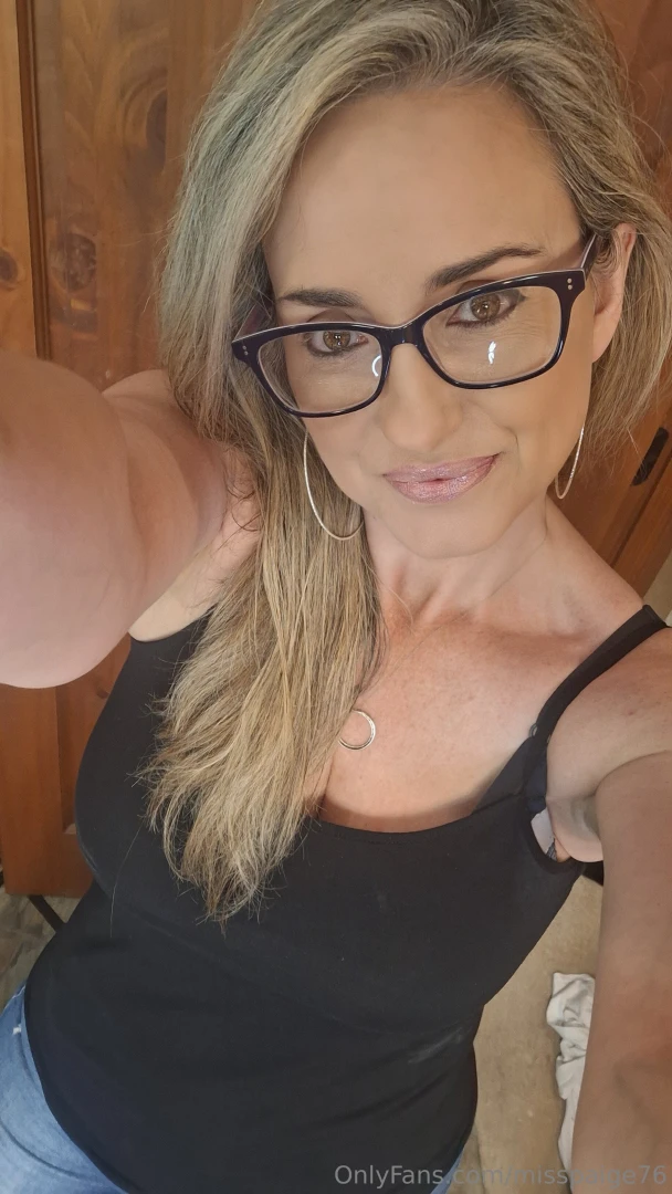 Do you want the milf glasses on or off 