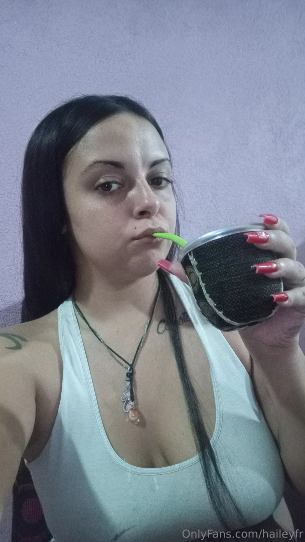 Do you want to drink mate with me baby 
