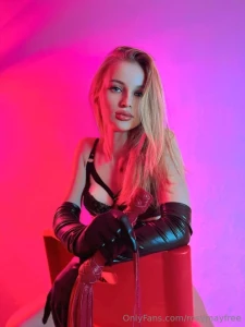 Page chery_mary horny girl chery_mary can show you more than you can part 22