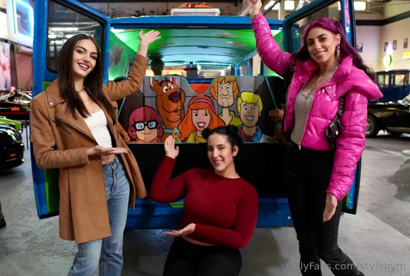 This is so iconic got to meet up with paloma and simplysoma to learn 