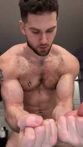 Can t beat nude flexing