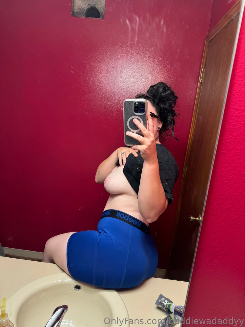 Baddiewadaddyy 
